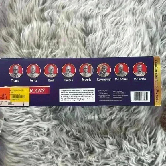 As Seen On TV 2020 Battle for The White House Chess Set Board Game - Picture 7 of 8